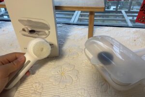 Electric Facial Cleansing Brushes