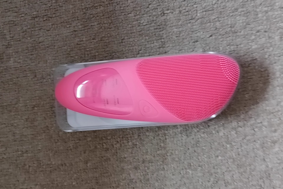 Electric Facial Cleansing Device