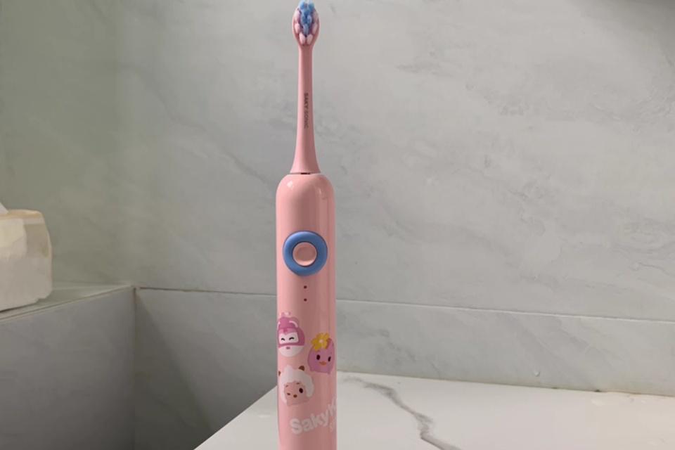 Electric children's sonic toothbrush