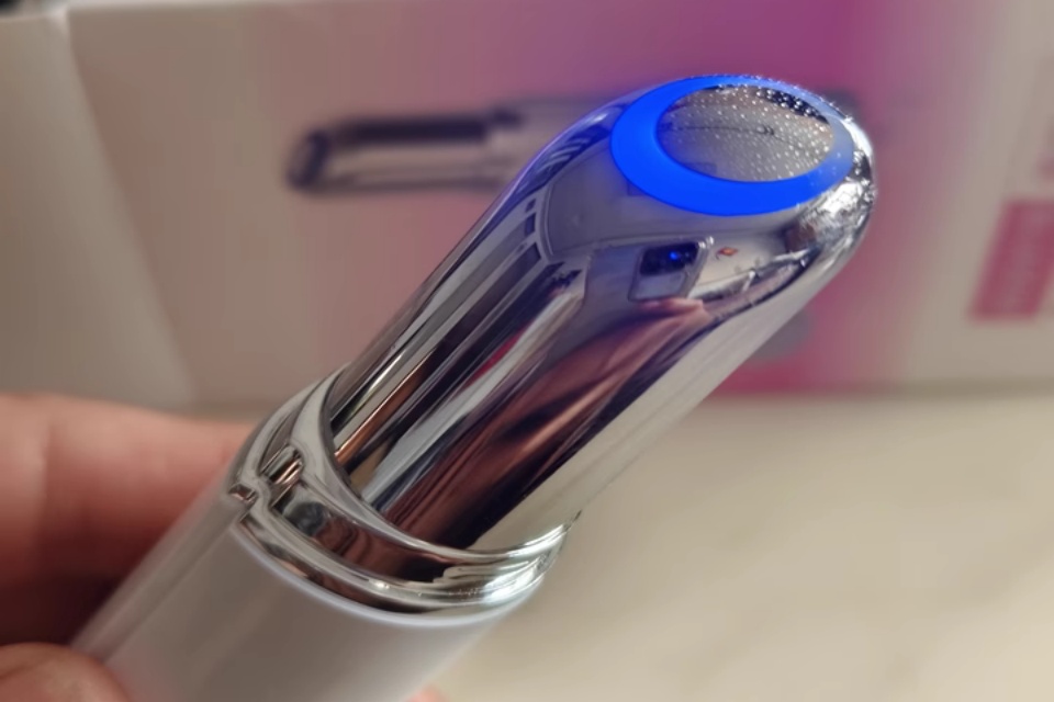 Eye massage stick