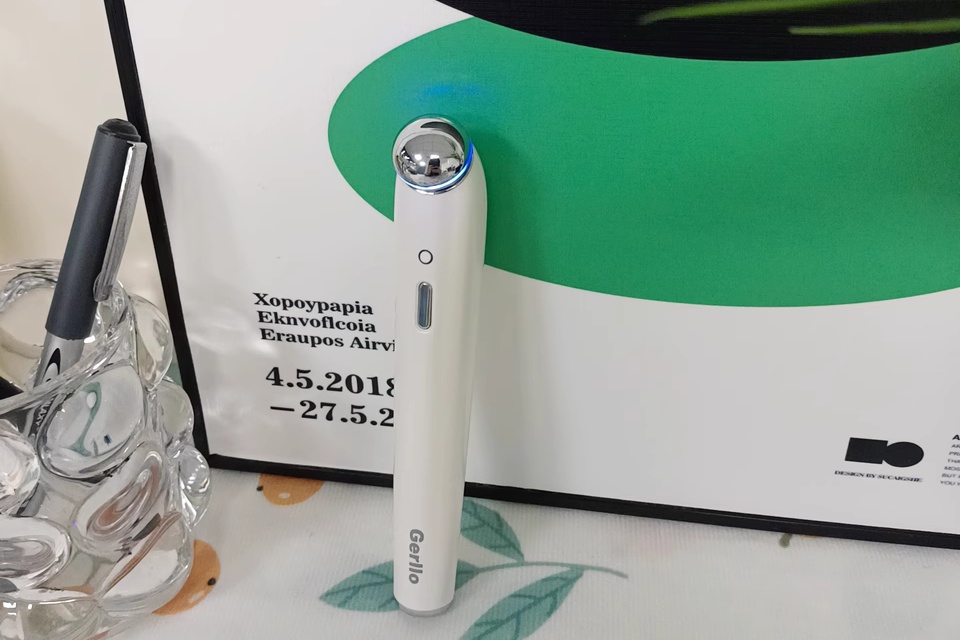 Eye massage stick
