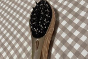 Red light therapy comb